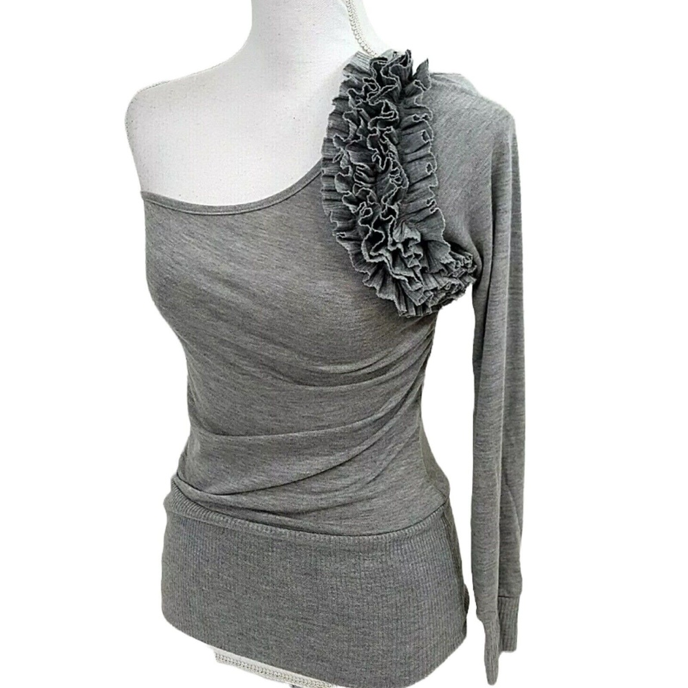 Rue 21 Womens Top Size Medium Asymmetric Bare Shoulder Long Sleeve Ruffle Gray